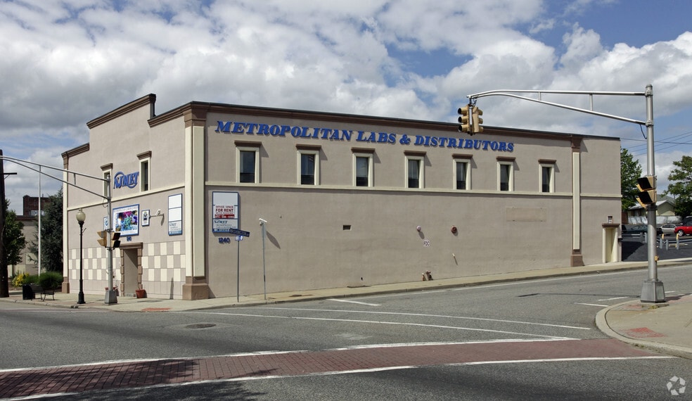 1240 Main Ave, Clifton, NJ for lease - Building Photo - Image 3 of 3