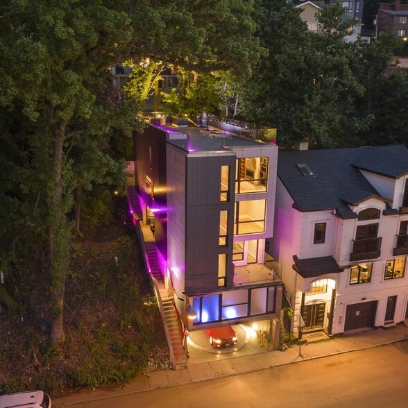 1076 River Rd, Edgewater, NJ for sale - Building Photo - Image 2 of 11