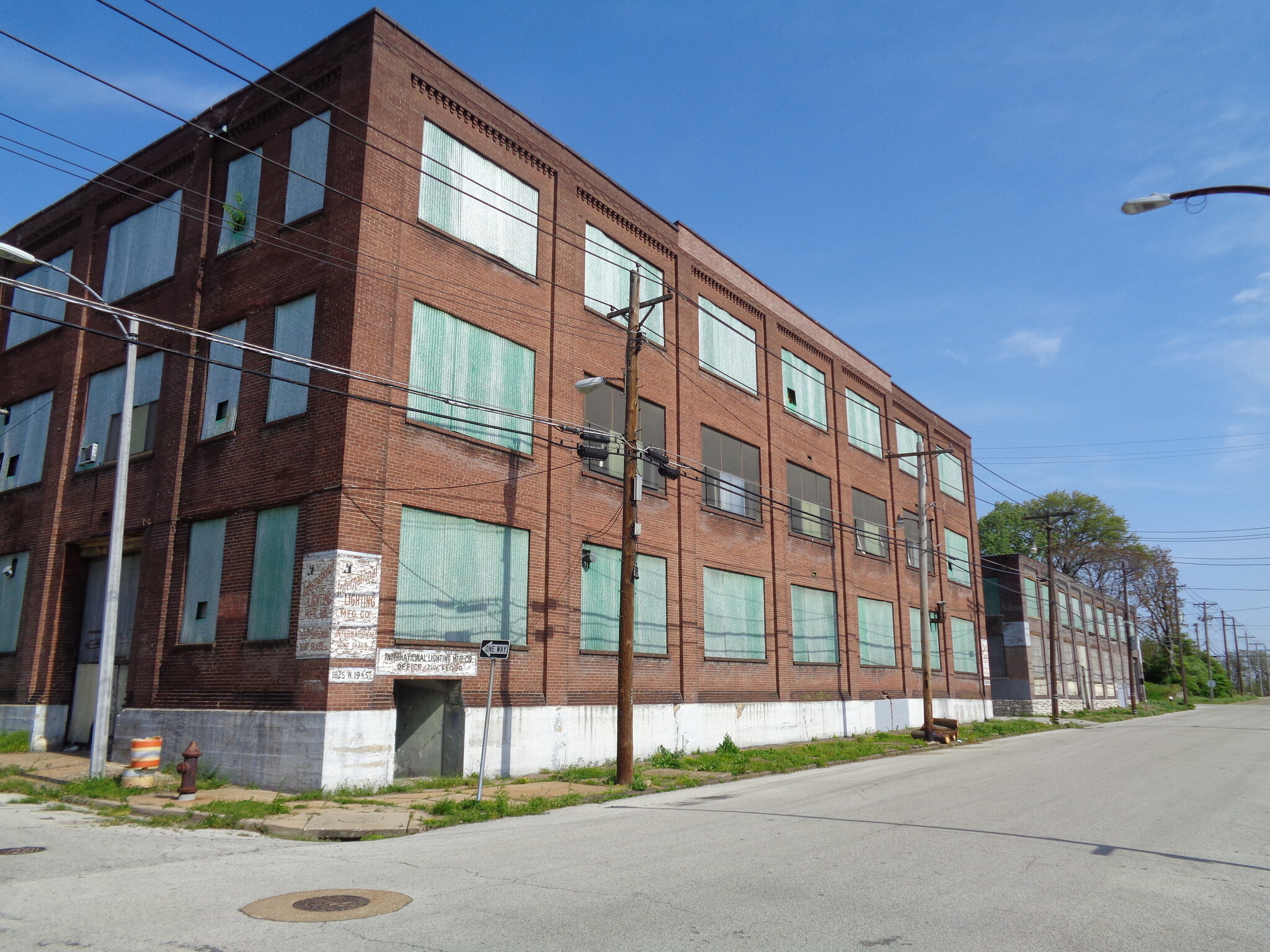 1825 19th St, Saint Louis, MO for sale Primary Photo- Image 1 of 7