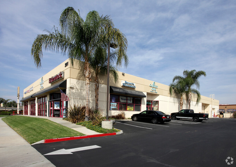 281 DuPont St, Corona, CA for lease - Building Photo - Image 2 of 8