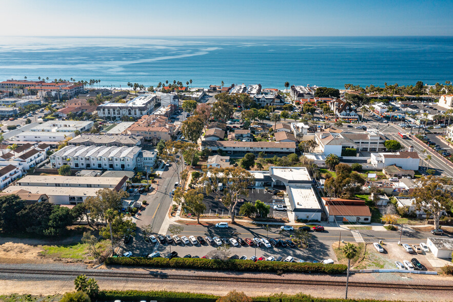 390 Oak Ave, Carlsbad, CA for sale - Building Photo - Image 1 of 1