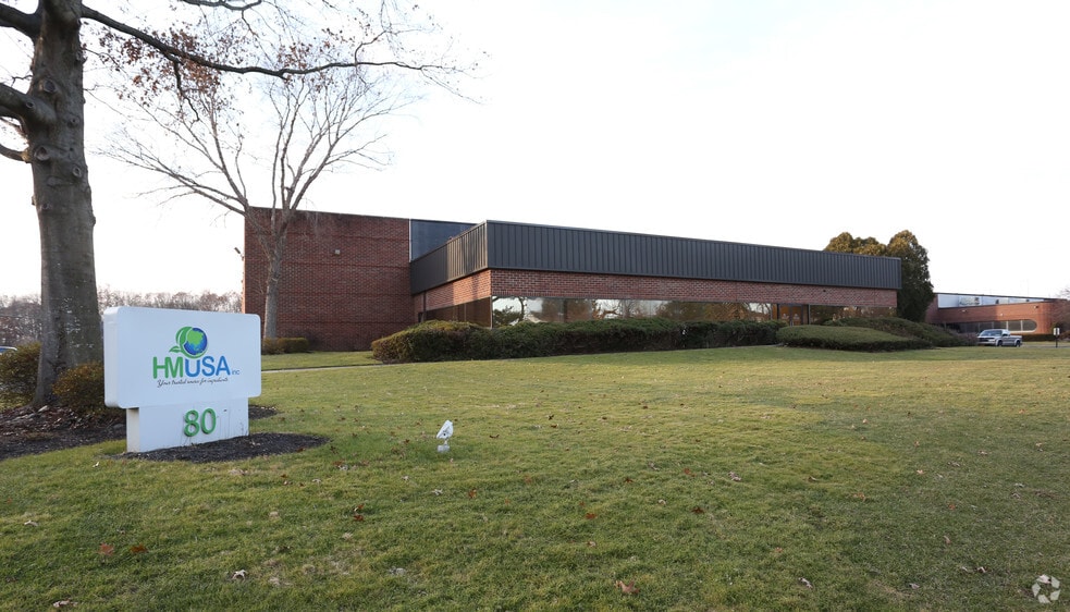 80 Gordon Dr, Syosset, NY for lease - Building Photo - Image 3 of 3