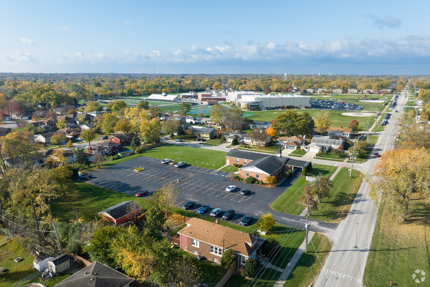 5333 151st St, Oak Forest, IL for lease - Aerial - Image 2 of 21