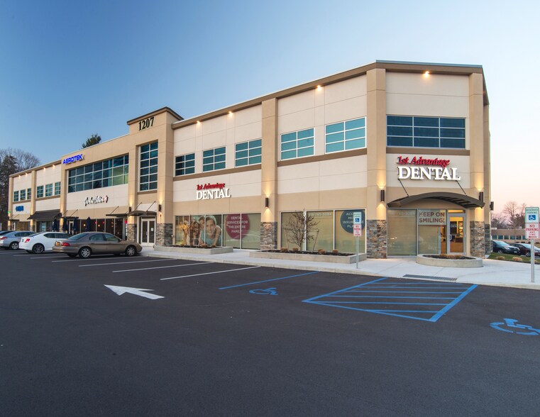 1207 Troy Schenectady Rd, Latham, NY for sale - Building Photo - Image 1 of 1