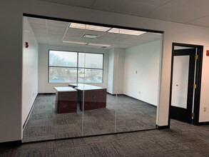 470 Olde Worthington Rd, Westerville, OH for lease Interior Photo- Image 1 of 8