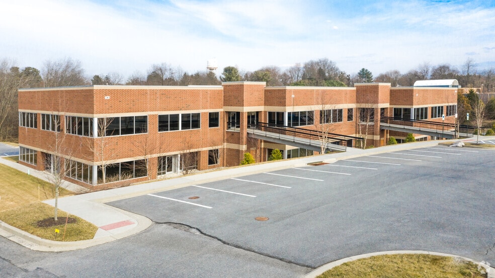 120 Westminster Pike, Reisterstown, MD for lease - Building Photo - Image 1 of 4