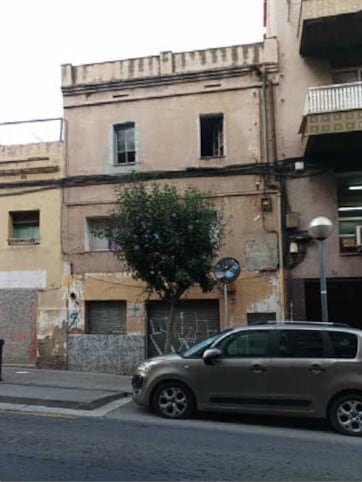 Carrer de Calderón de la Barca, 40, Badalona, Barcelona for sale - Building Photo - Image 2 of 3
