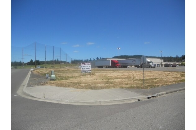 0 Dakota St, Sutherlin, OR for sale - Primary Photo - Image 1 of 1