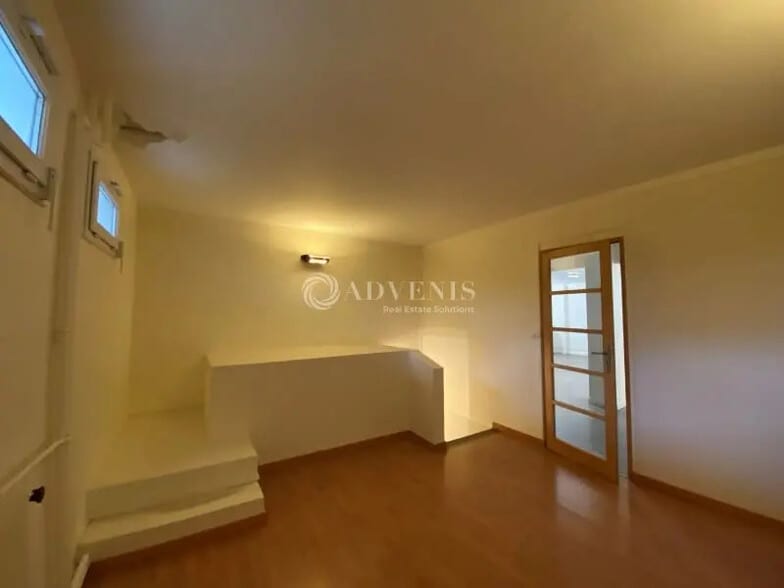 Office in Issy-les-Moulineaux for lease - Interior Photo - Image 3 of 5