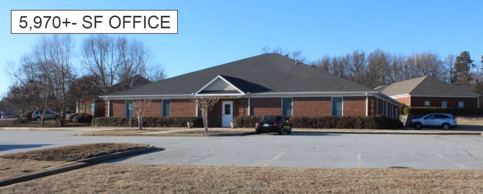 306 Bennett Center Dr, Greer, SC for sale - Primary Photo - Image 1 of 1