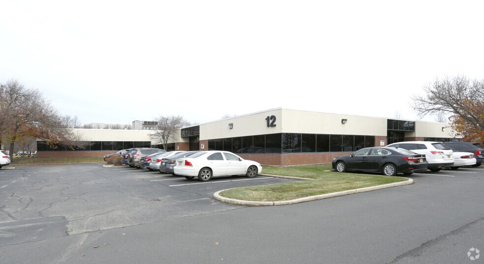 1090 King Georges Post Rd, Edison, NJ for lease - Building Photo - Image 2 of 8