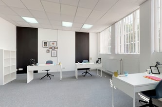 Pixmore Ave, Letchworth Garden City for lease Interior Photo- Image 2 of 4