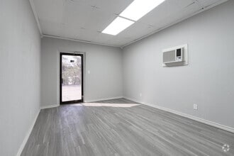 350 S Belt Line Rd, Irving, TX for lease Interior Photo- Image 2 of 5
