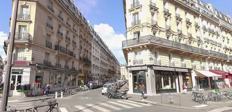 Retail in Paris for lease Building Photo- Image 1 of 8