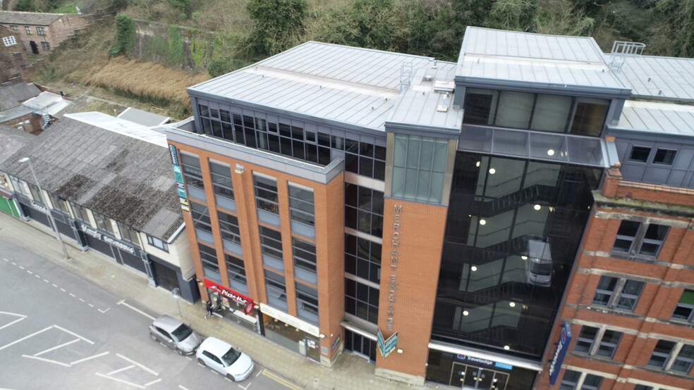 Waters Green, Macclesfield for lease - Building Photo - Image 2 of 4