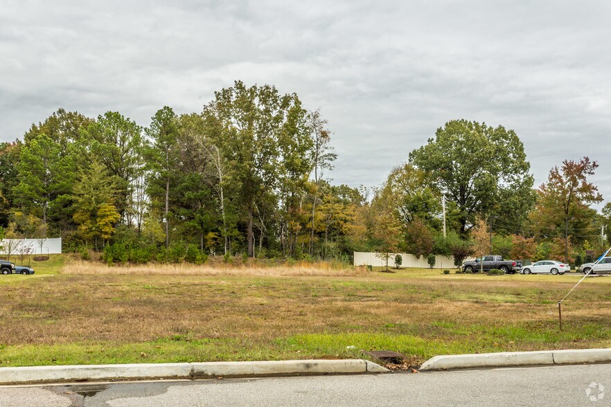 6672 Goodman Rd, Olive Branch, MS for sale - Primary Photo - Image 1 of 1