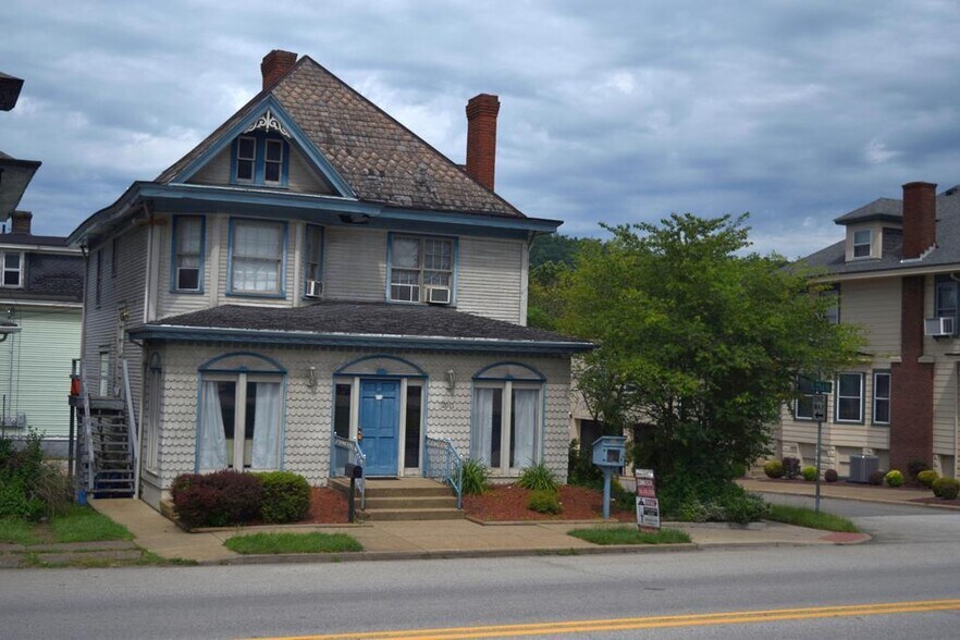 2011 Warwood Ave, Wheeling, WV 26003