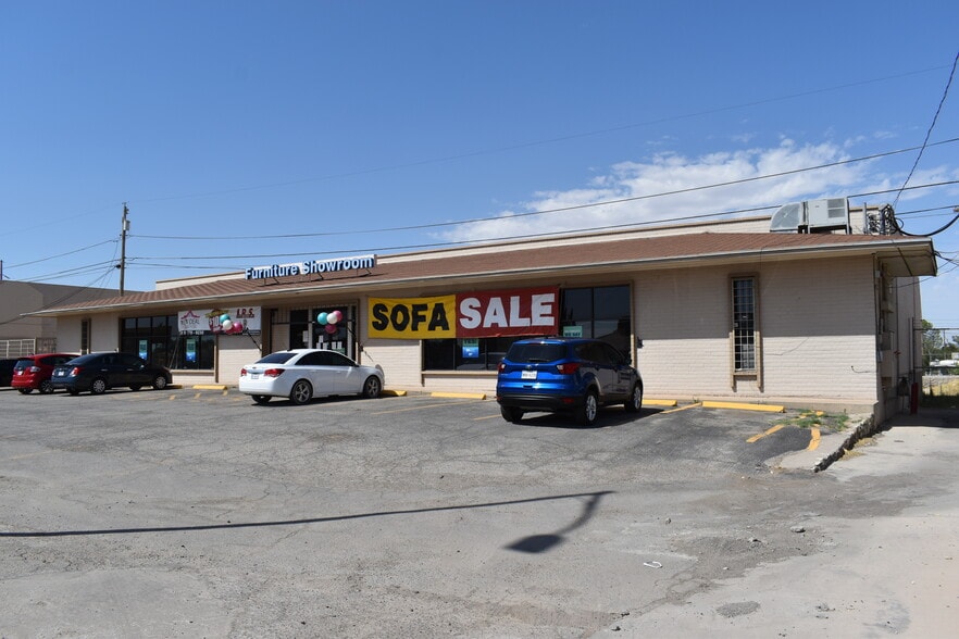 8730 Alameda Ave, El Paso, TX 79907