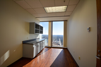 425 W Capitol Ave, Little Rock, AR for lease Interior Photo- Image 2 of 10