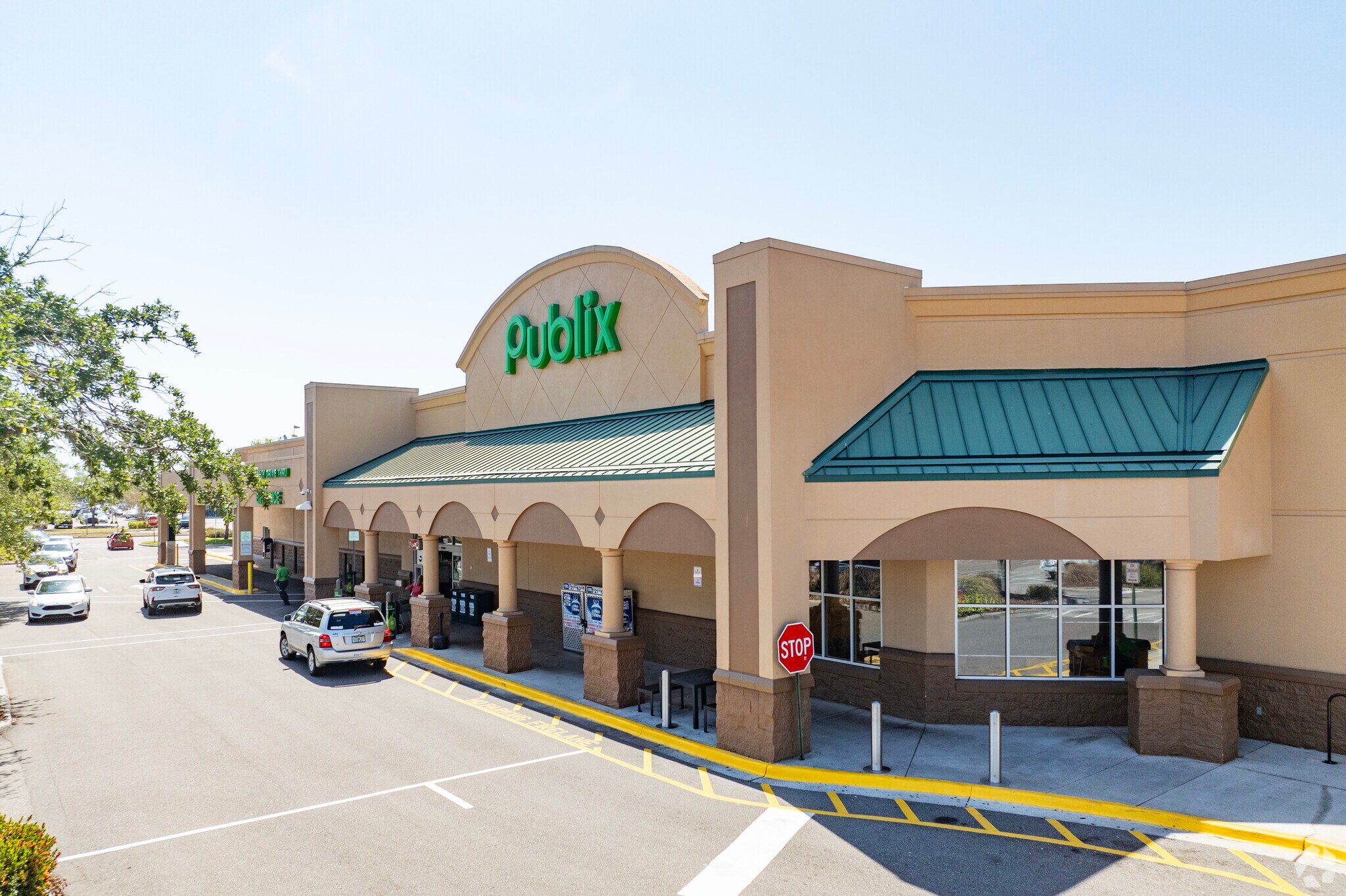 11201-11255 Causeway Blvd, Brandon, FL for sale Primary Photo- Image 1 of 1