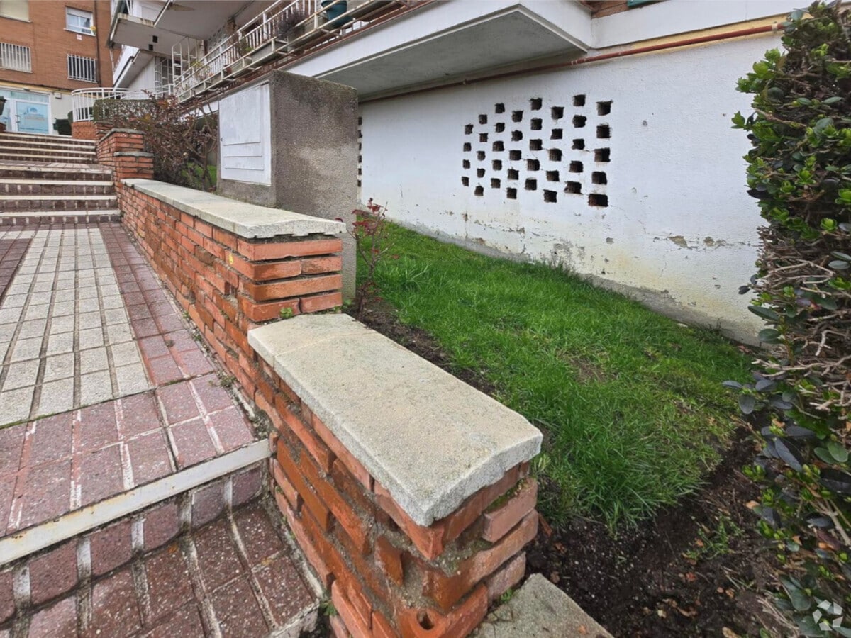 Alcobendas, MAD 28100 - Unit Puerta 01, Esc. I - - Interior Photo - Image 1 of 5