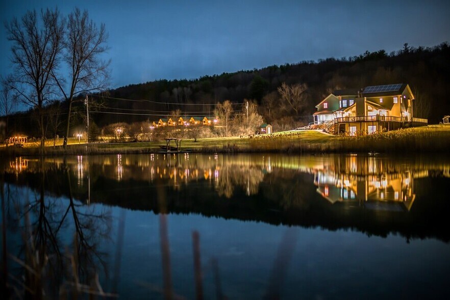 6470 Creek Rd, Oneida, NY for sale - Primary Photo - Image 1 of 1