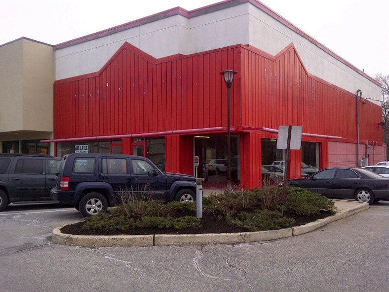 332 E State Route 4, Paramus, NJ for lease - Building Photo - Image 2 of 8