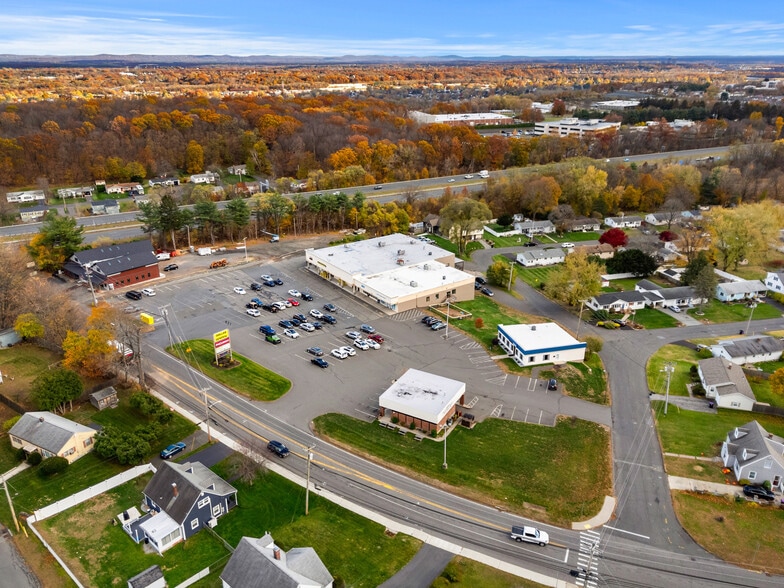 250 Westfield Rd, Holyoke, MA for sale - Building Photo - Image 3 of 7