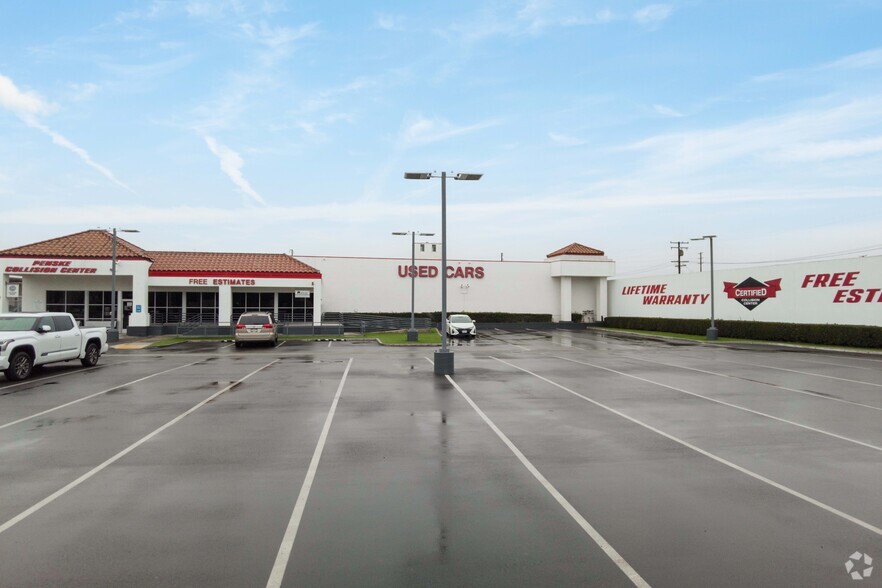 9102-9112 Firestone Blvd, Downey, CA for lease - Building Photo - Image 2 of 2