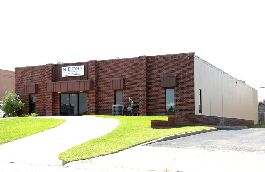 1805 W Detroit St, Broken Arrow, OK for lease - Building Photo - Image 2 of 9