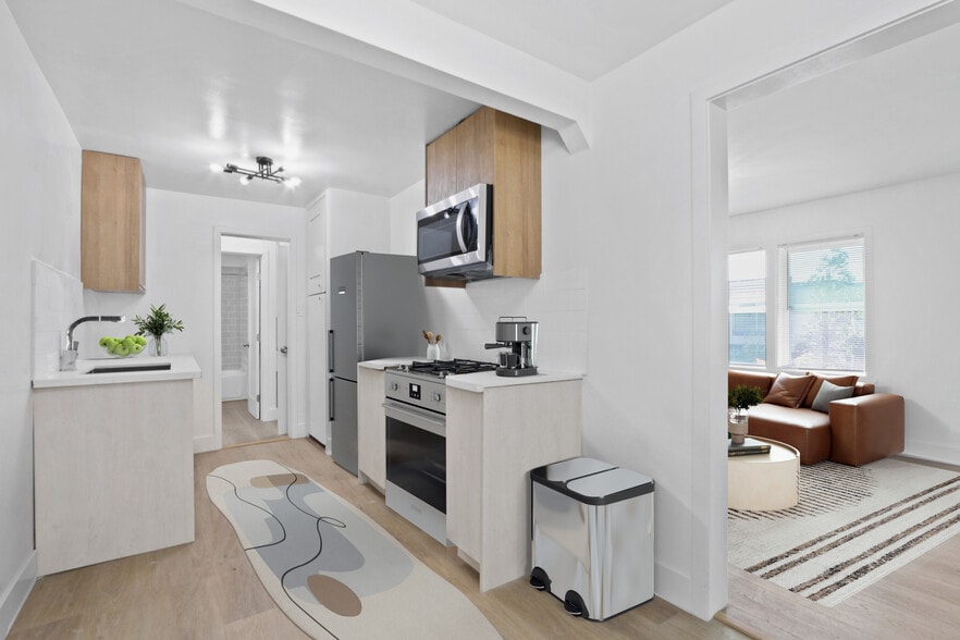 6060-6068 Atlantic Ave, Long Beach, CA for sale - Building Photo - Image 2 of 17