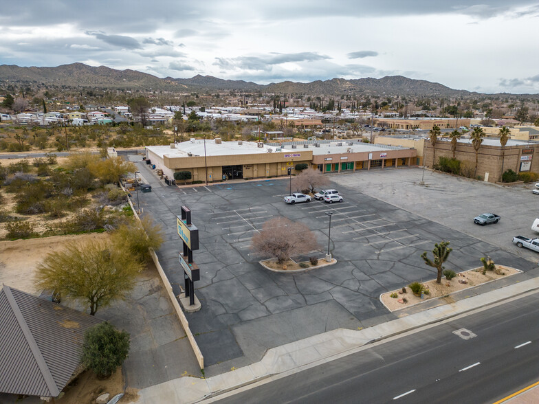 56445 29 Palms, Yucca Valley, CA for lease - Building Photo - Image 1 of 16