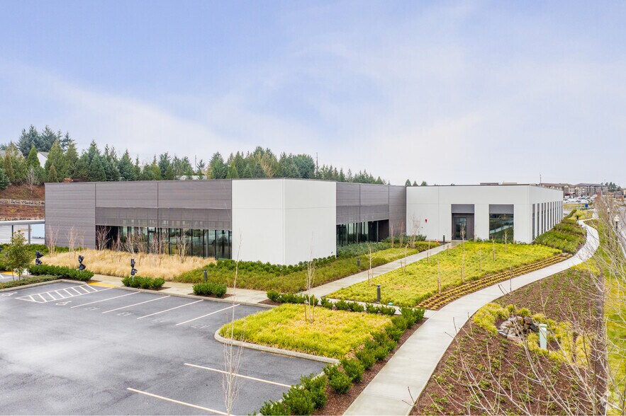 18105 SE Mill Plain Blvd, Vancouver, WA for lease - Primary Photo - Image 1 of 7