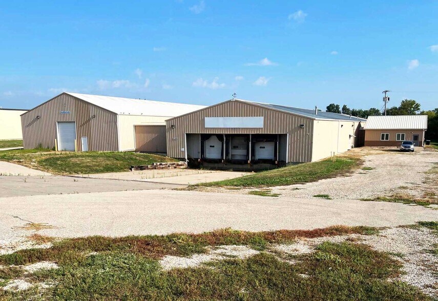 1702 E Anson St, Marshalltown, IA for sale - Primary Photo - Image 1 of 1