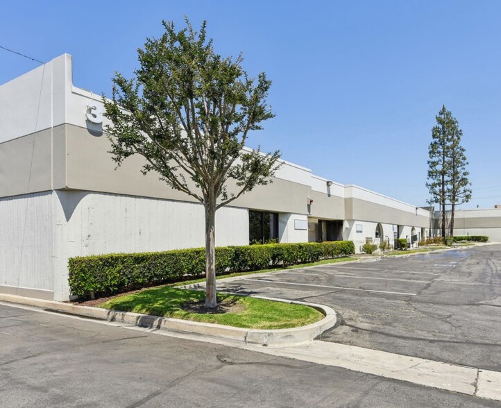 14747 Artesia Blvd, La Mirada, CA for lease - Building Photo - Image 3 of 6