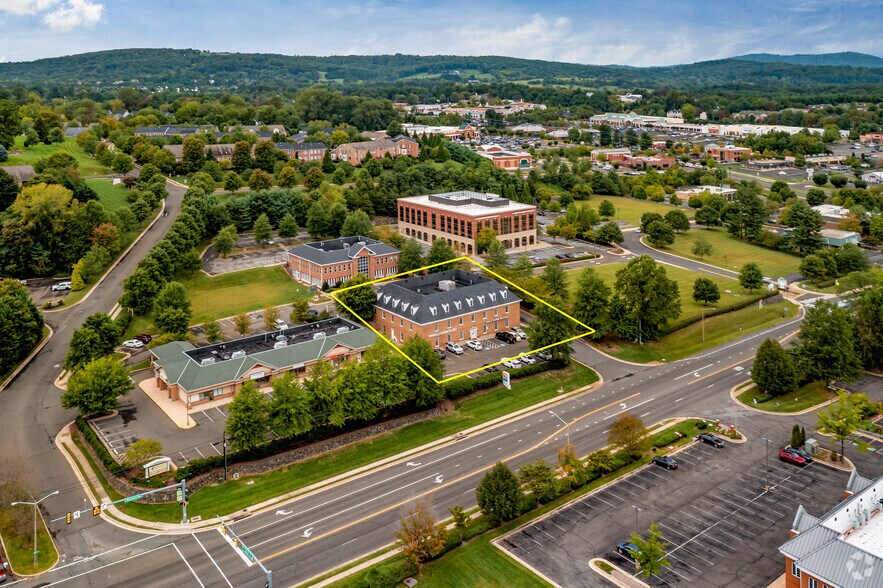 492 Blackwell Rd, Warrenton, VA 20186 Office for Lease