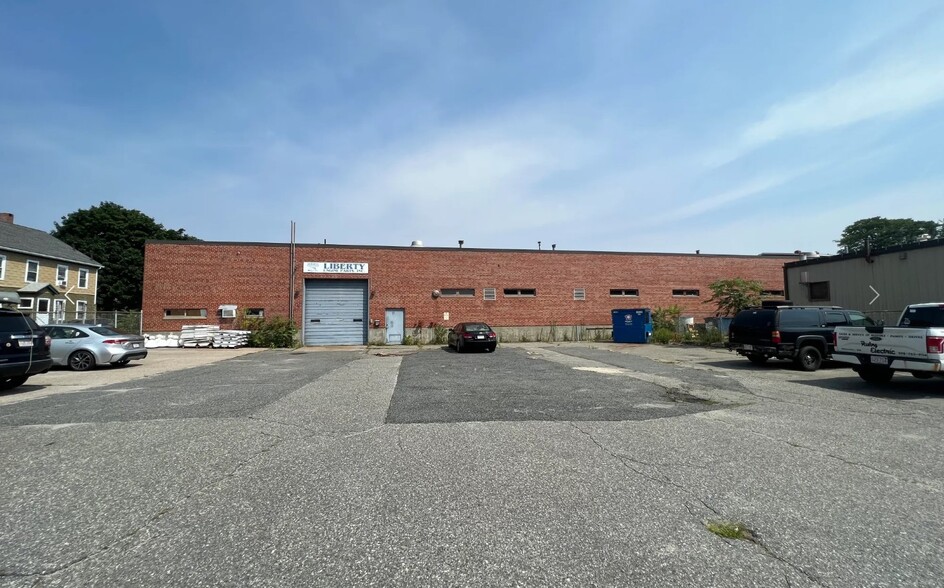 75 E Worcester St, Worcester, MA for sale - Building Photo - Image 1 of 8