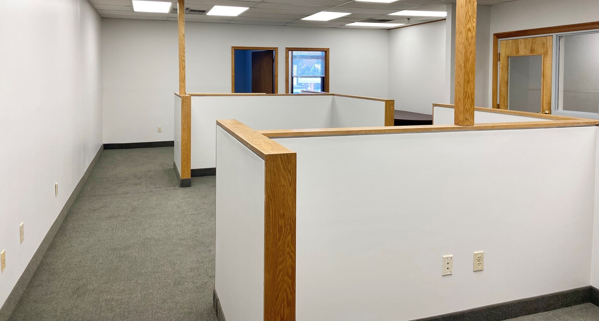 77 Main St, Andover, MA 01810 Retail for Lease