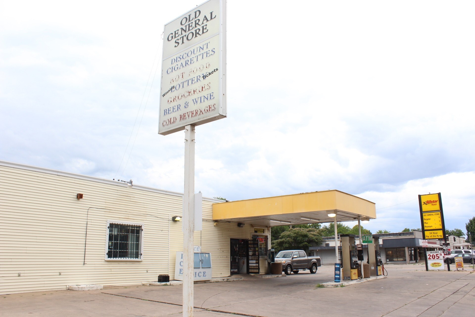 2400 Brook Ave, Wichita Falls, TX for sale Primary Photo- Image 1 of 1