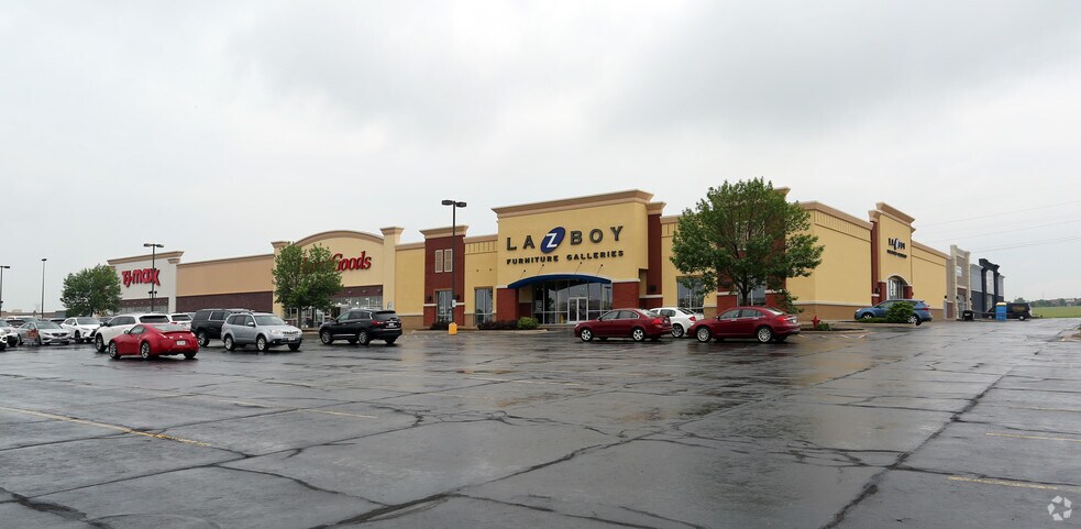 4938-4950 W Integrity Way, Appleton, WI for sale - Building Photo - Image 1 of 1