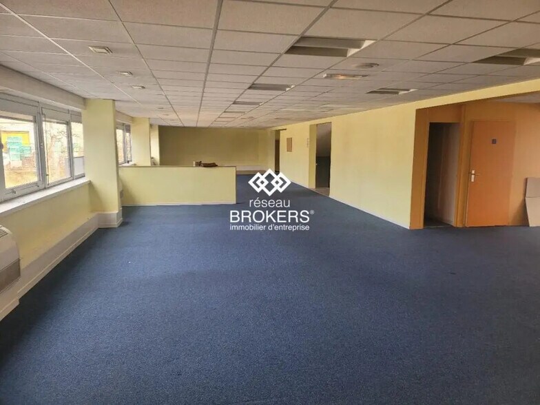 Office in La Motte-Servolex for lease - Interior Photo - Image 3 of 8