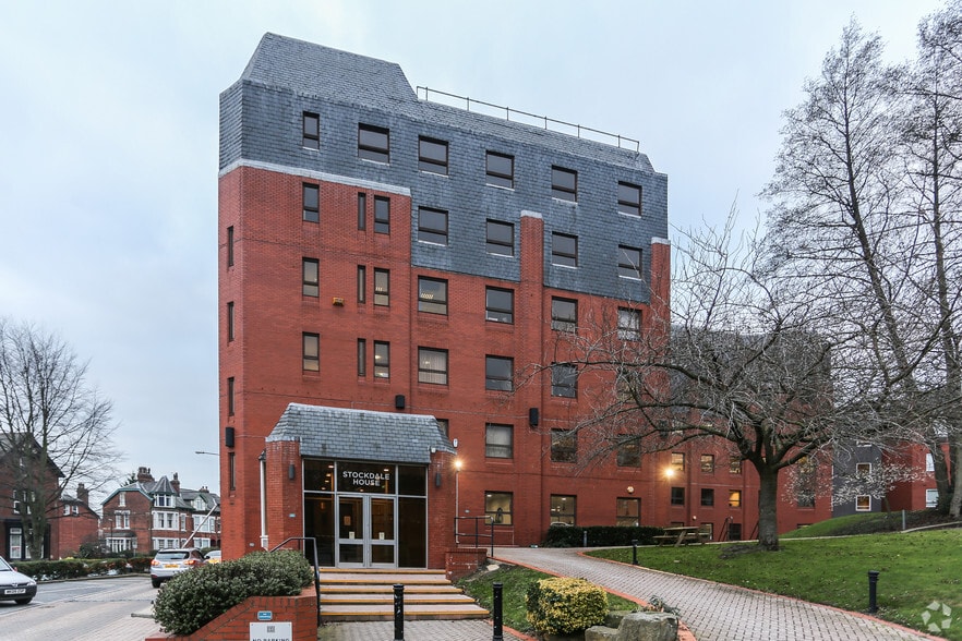 8 Victoria Rd, Leeds for sale - Primary Photo - Image 1 of 1