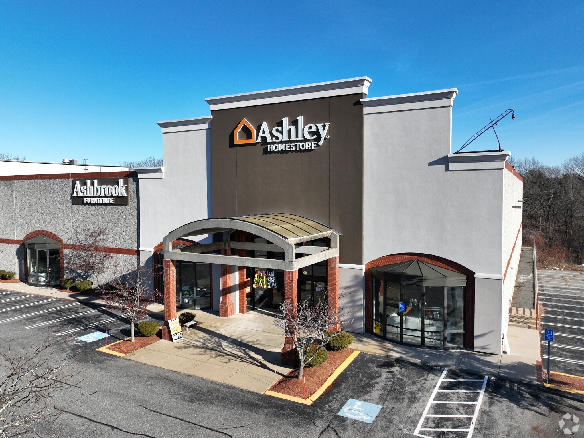 166174 Daniel ster Hwy, Nashua, NH 03060 166 DWH