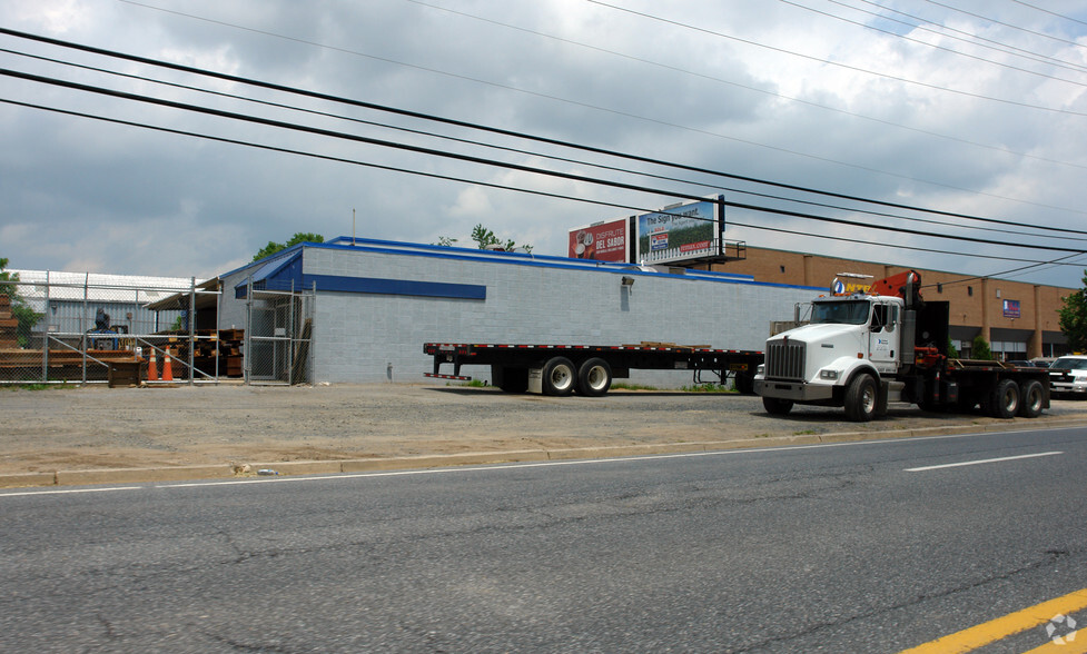 5600 Sunnyside Ave, Beltsville, MD for lease - Building Photo - Image 1 of 3