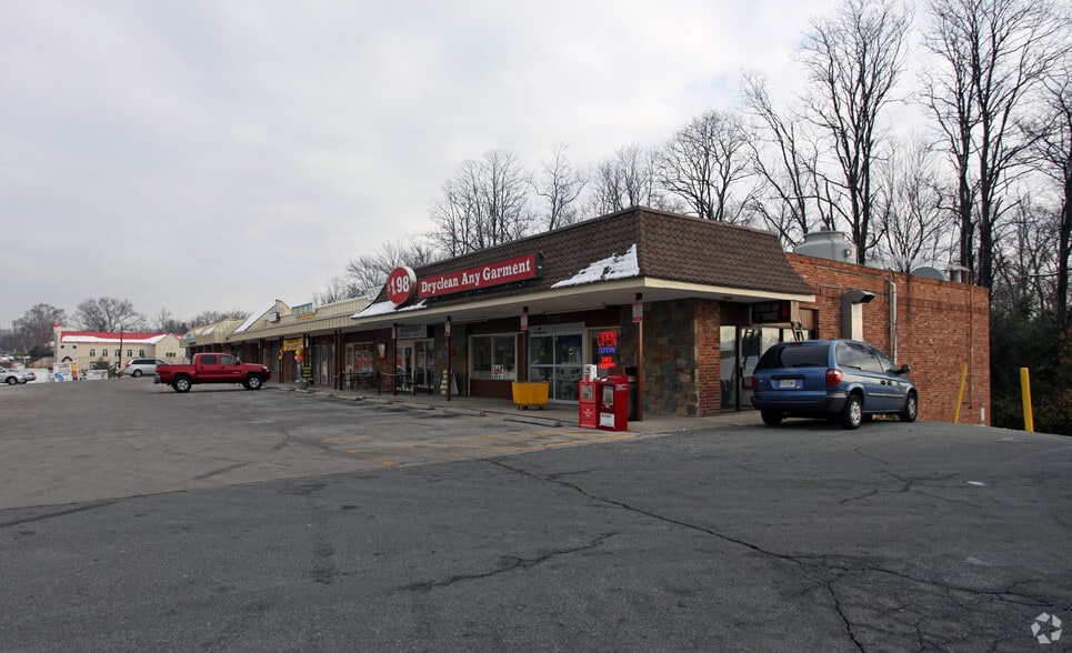13411-13447 New Hampshire Ave, Silver Spring, MD for lease - Primary Photo - Image 2 of 5