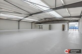 Dedworth Rd, Windsor for lease Interior Photo- Image 2 of 5