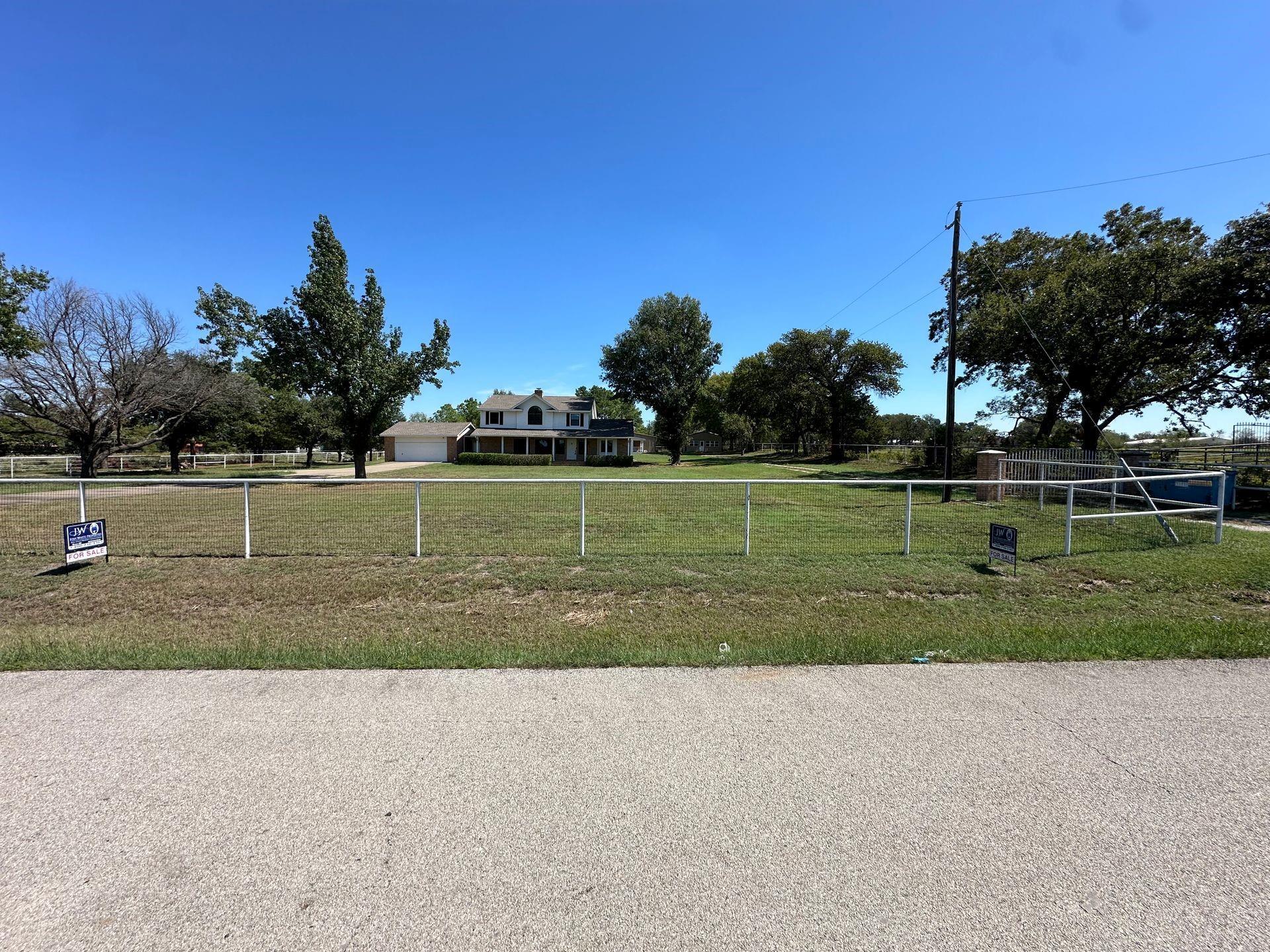 11552 Massey Rd, Pilot Point, TX for sale Primary Photo- Image 1 of 39