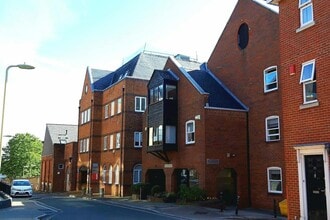 Staple Gdns, Winchester for lease Building Photo- Image 2 of 3