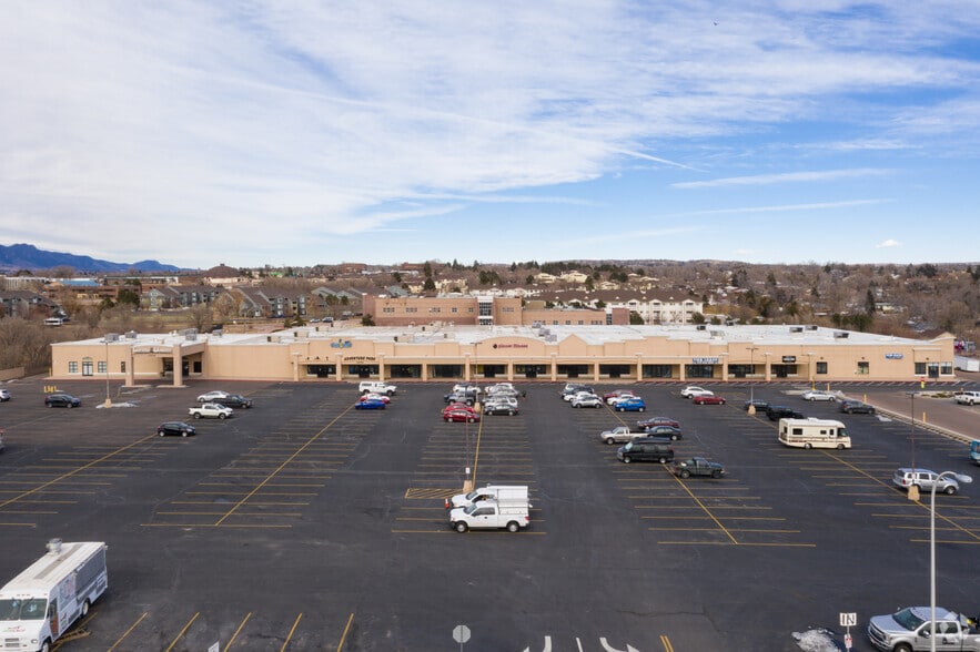 2508-2520 Airport Rd, Colorado Springs, CO for lease - Building Photo - Image 3 of 16