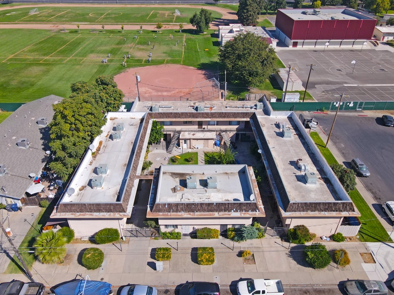 961 Wakefield Rd, Turlock, CA for sale - Building Photo - Image 1 of 7